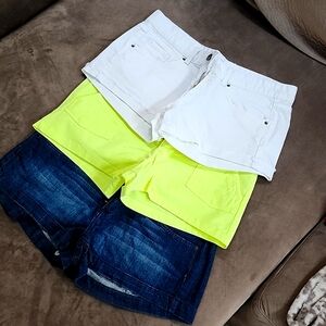 Lot of 3 Mossimo shorts - Size 11